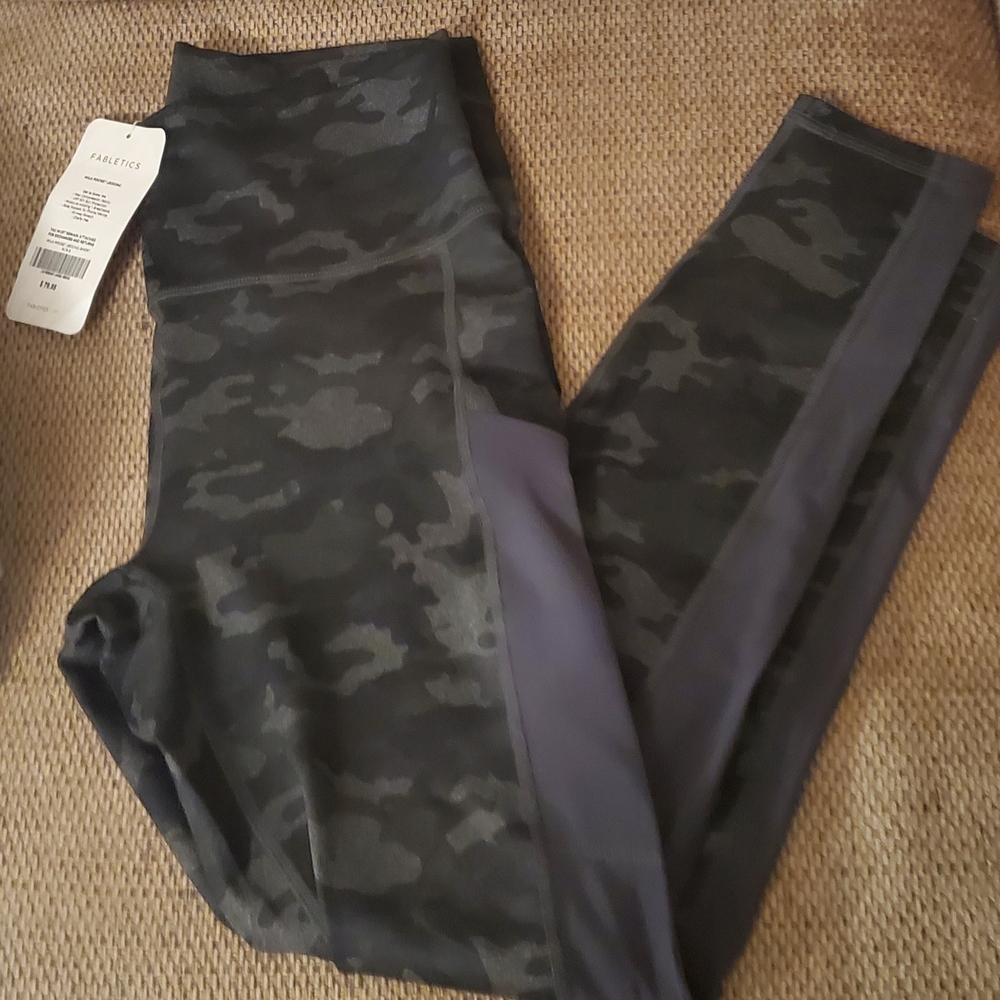 Fabletics Women's Dark Camo Leggings
